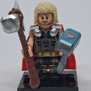 Thor Odison (Love and Thunder)  mini figure custom Lego Marvel axe and hammer